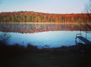 4 Holiday Shore Dr, Dunbarton, NH 03046