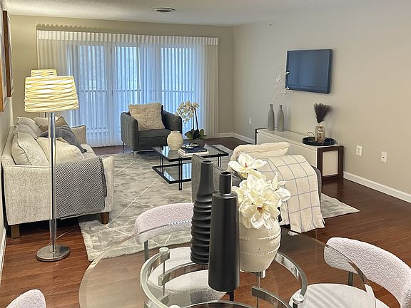 2nd image of 9 Bartemus Trl APT 301