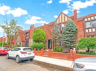 13017 229th St, Springfield Gardens, NY 11413