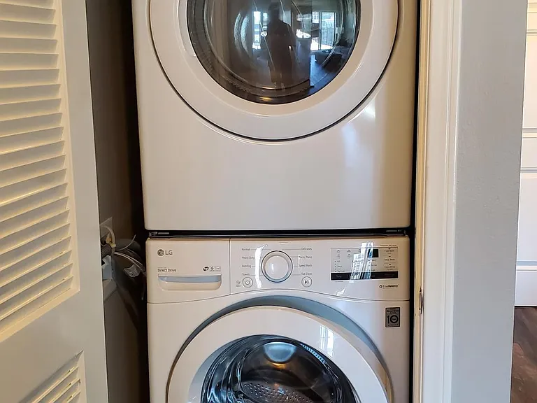 450 J St #7151 — Photo 24