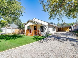 215 E 7th St, Weatherford, TX 76086