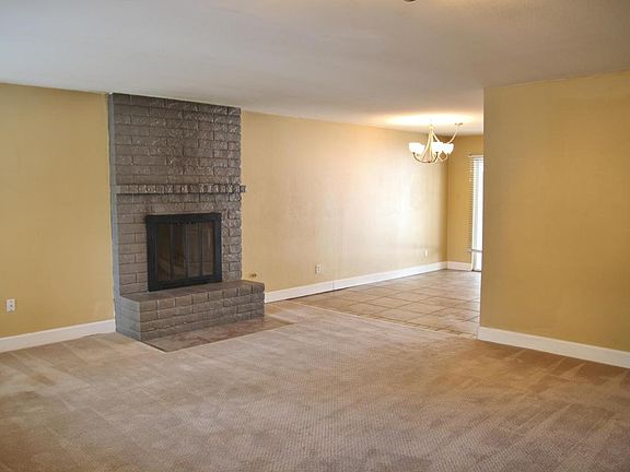 2nd image of 754 E Hilltop Ave