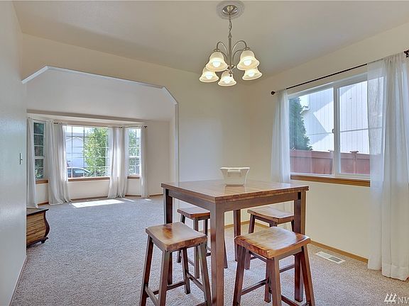 2nd image of 10902 184th Ave E