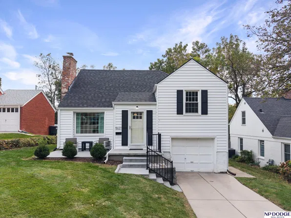 5621 Pine St, Omaha, NE 68106