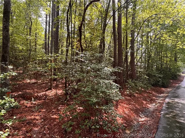 1452 Carolina Dr, Sanford, NC 27332