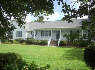 306 Steep Point Rd, Beaufort, NC 28516