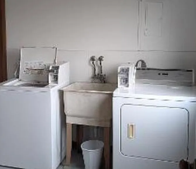 301 Wilshire Dr #1 — Photo 12