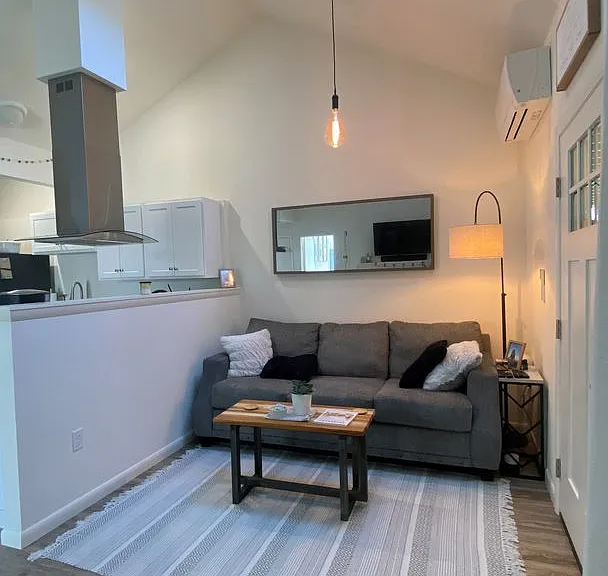 University Park Apartments near Cornell University — Photo 358