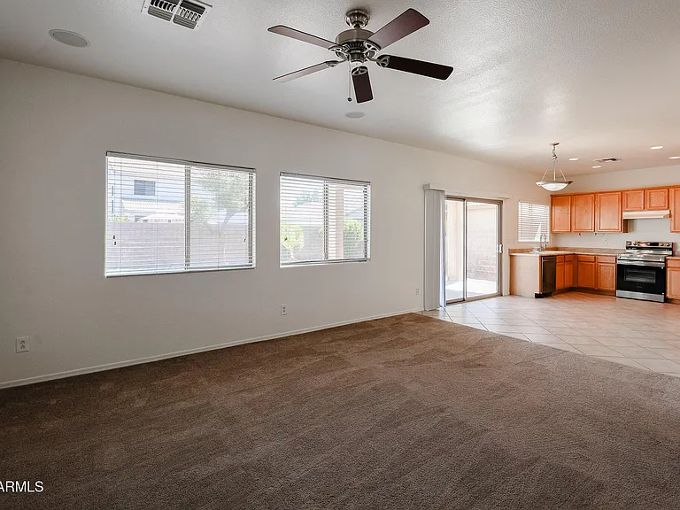 14584 W Watson Ln — Photo 10