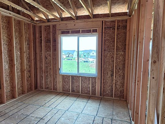 4th image of 2913 Wakonda Dr