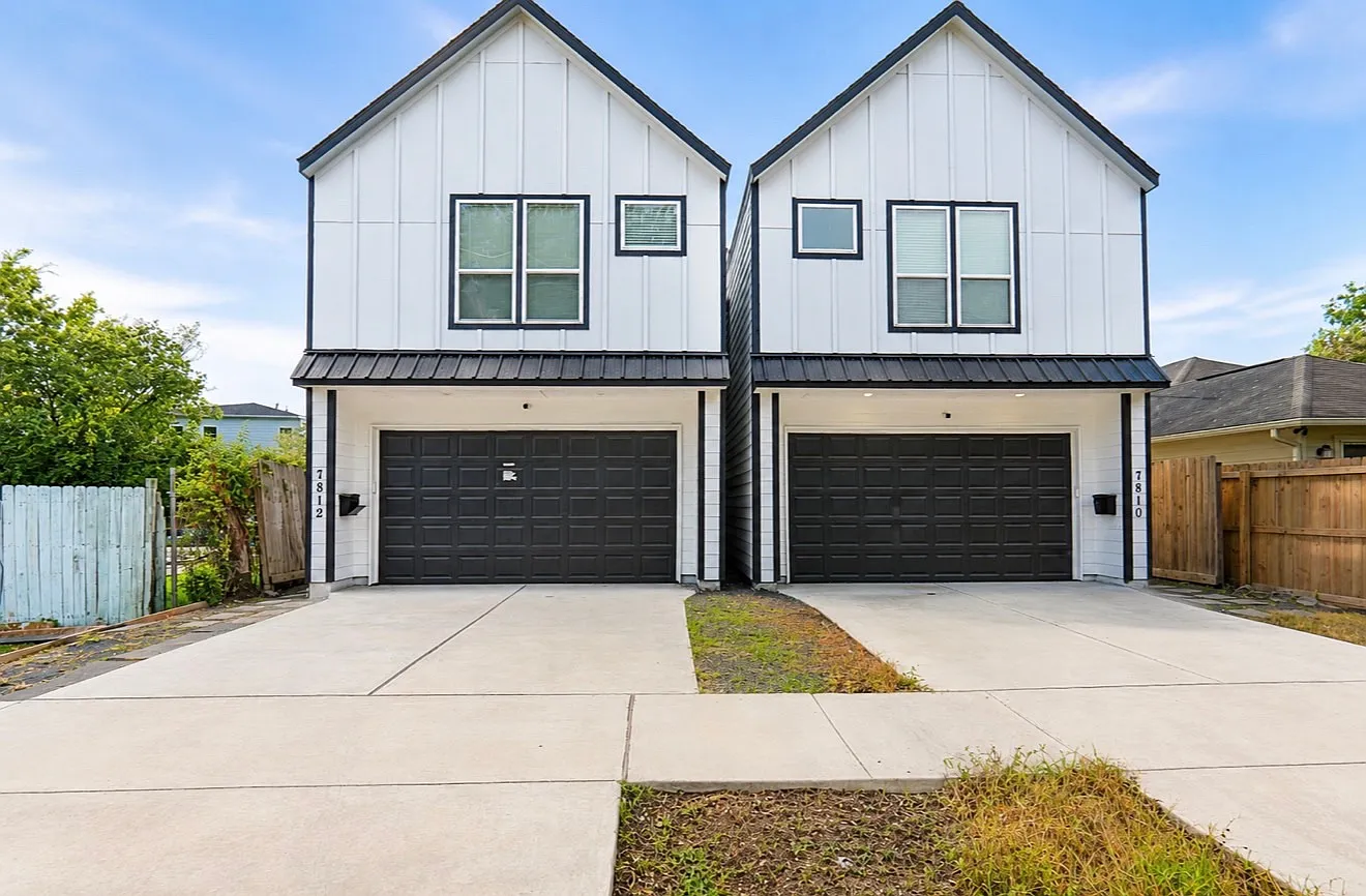 3 bed, 3.5 bath, 2052 sqft, $3,250 — Photo 1