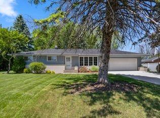 510 W Seneca Dr, Appleton, WI 54911