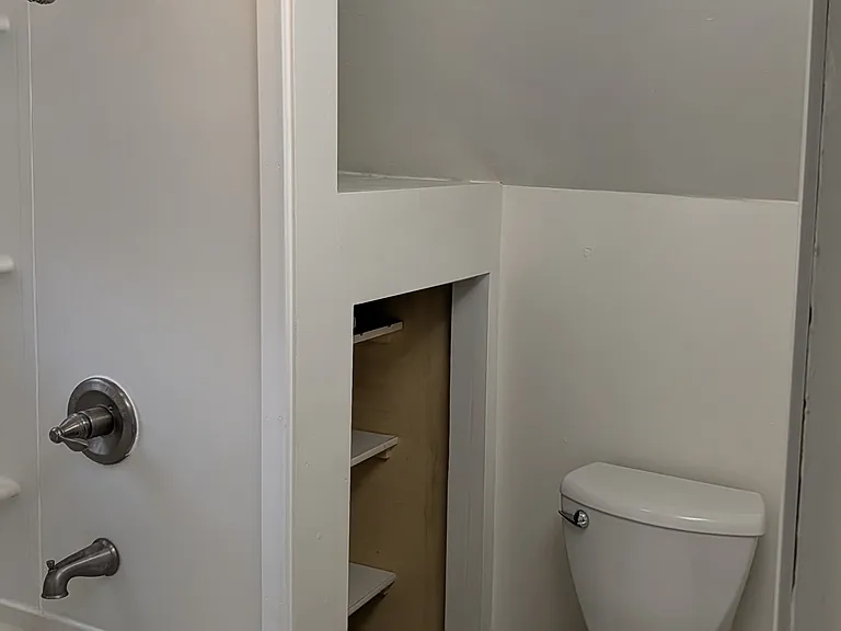 501 Lincoln Ave — Photo 9