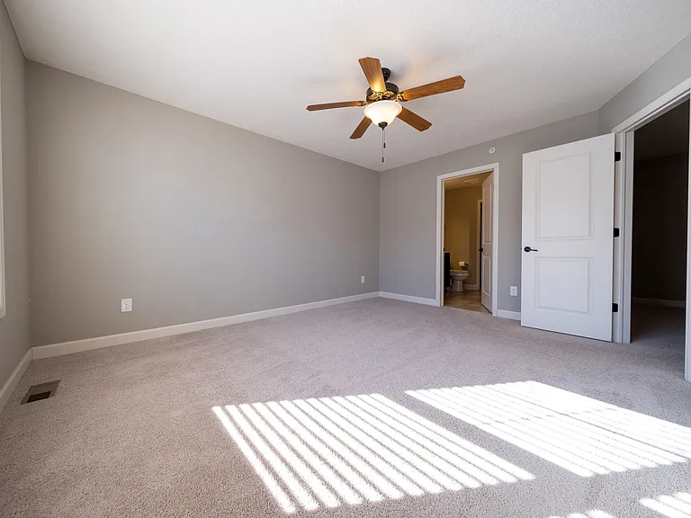 3261 Lakewood Trl — Photo 12