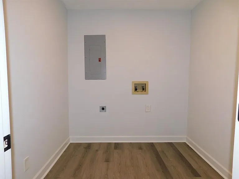 183 Laurel Heights Dr — Photo 8