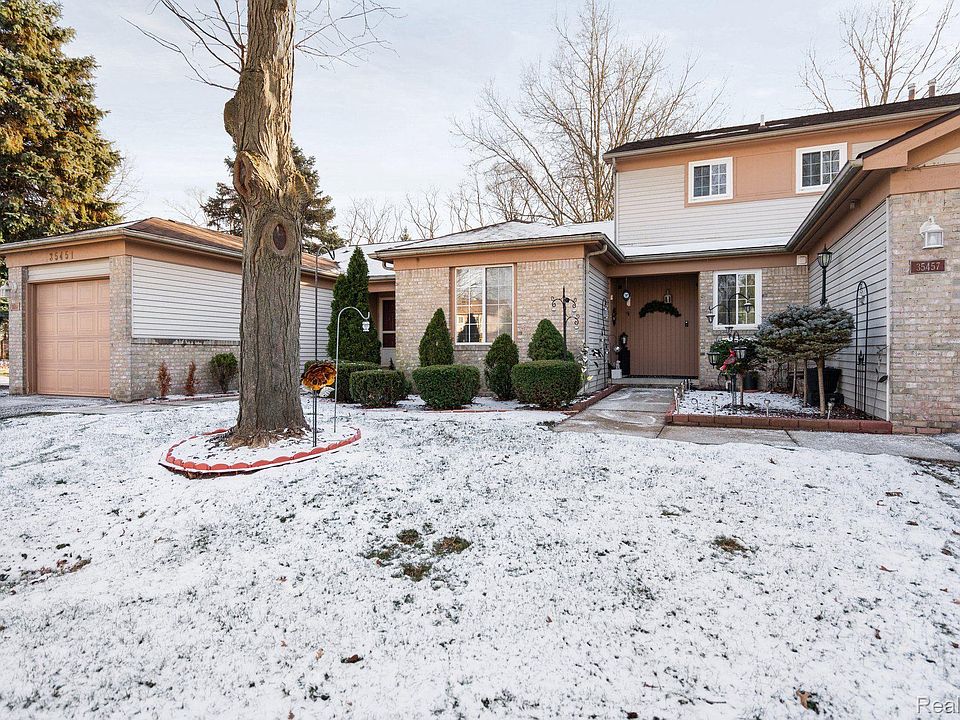 1st image of 35451 Pheasant Ln