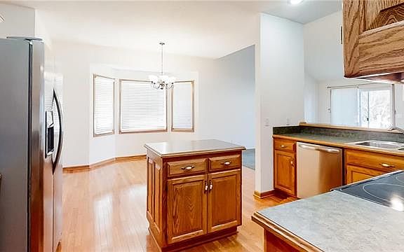 5th image of 2806 Eastbrook Ct