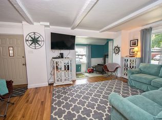 17 T St, Hull, MA 02045