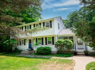 3 Deerfield Dr, Clinton, CT 06413