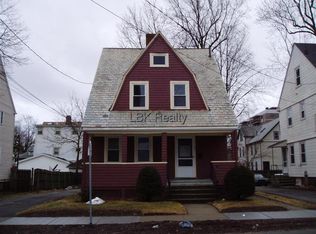 29 Hunt St, Watertown, MA 02472