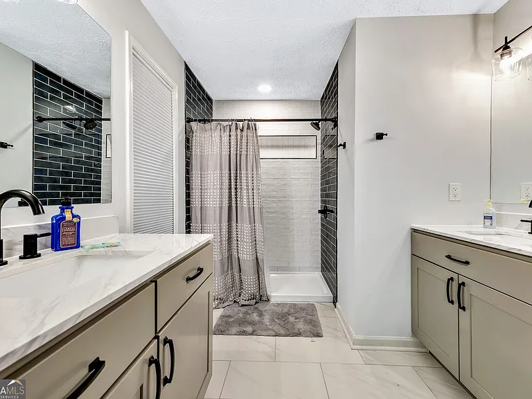 3870 Northpoint Dr — Photo 26