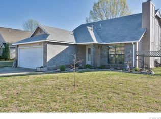 4529 S Ironwood Ave W, Broken Arrow, OK 74011