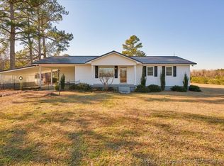 4290 NW Creek Rd S, Orrum, NC 28369