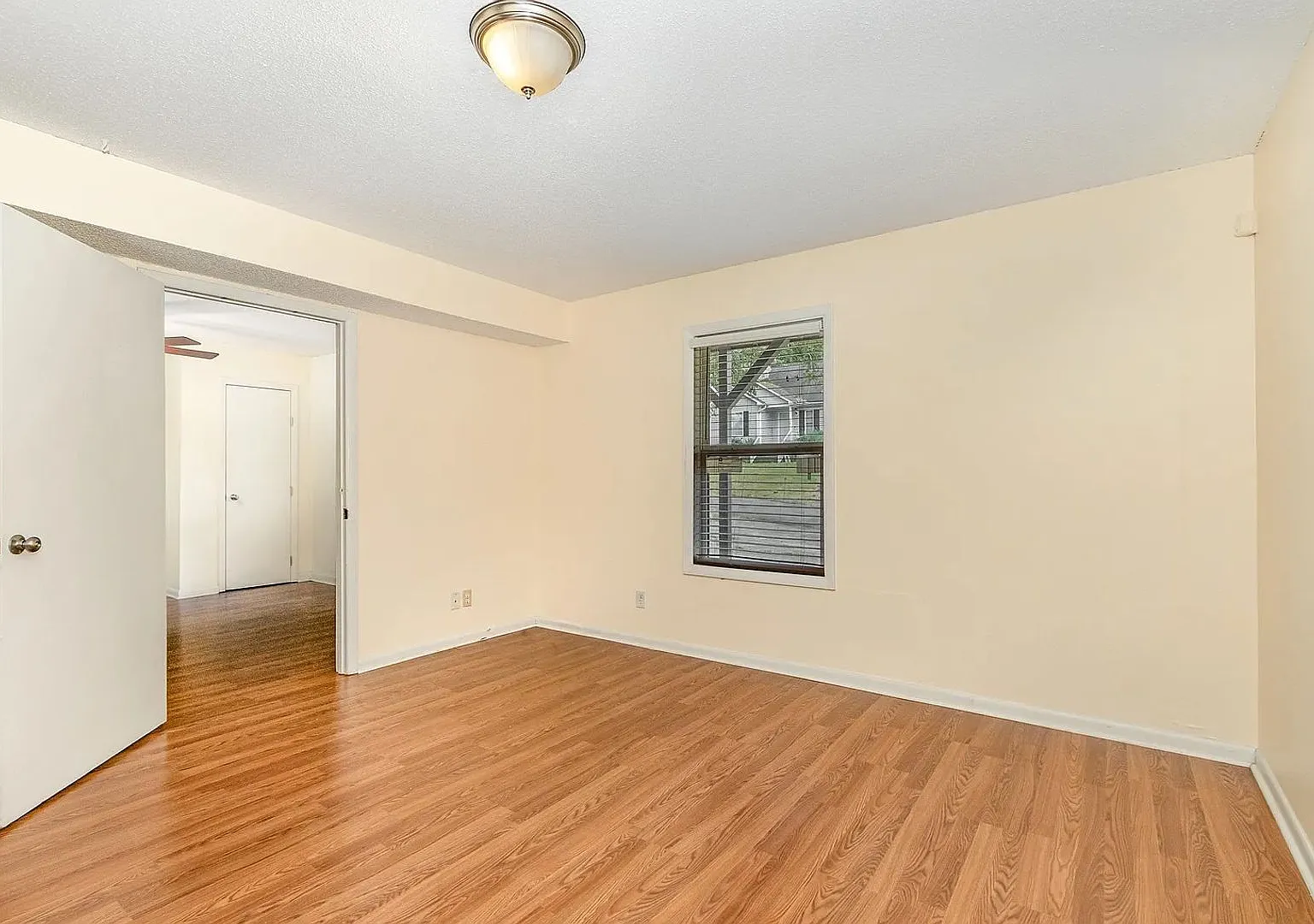 Private Unit in Durham — Photo 4