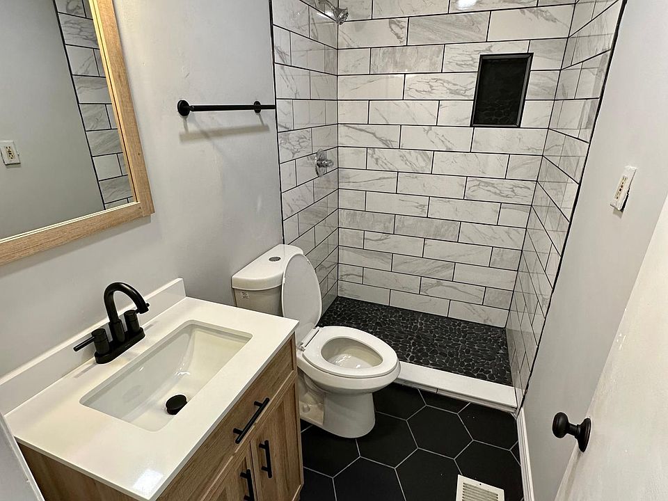 1st image of 4517 Ashland Ave APT 7