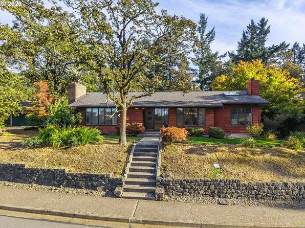 3633 Spring Blvd, Eugene, OR 97405