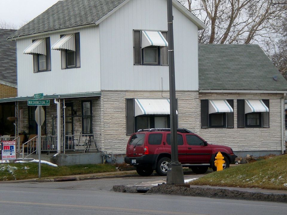 2nd image of 1529 W Locust St