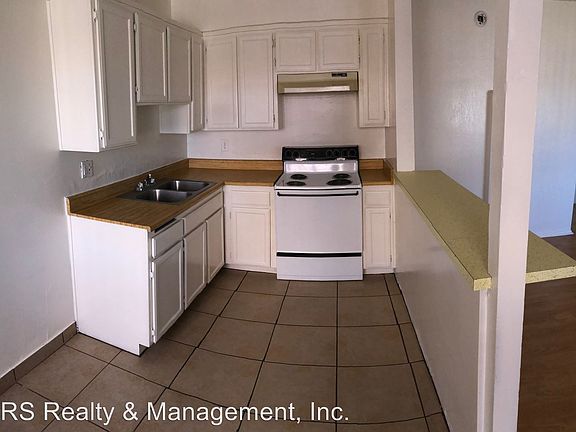 5th image of 14555 Blythe St APT 19