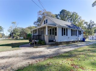 24 Lyliston Ln, Newport News, VA 23601