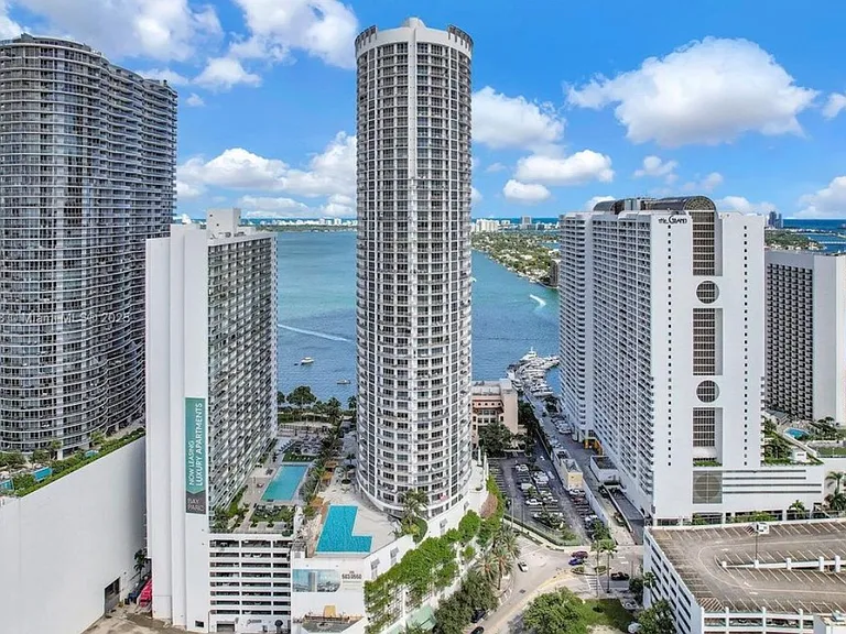 1750 N Bayshore Dr #3708 — Photo 21