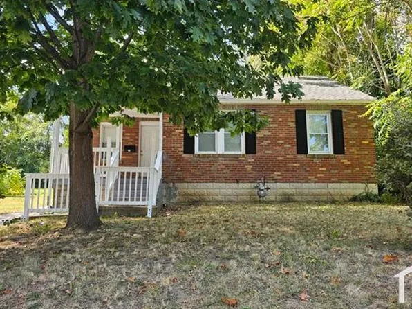 135 N Dade Ave, Saint Louis, MO 63135