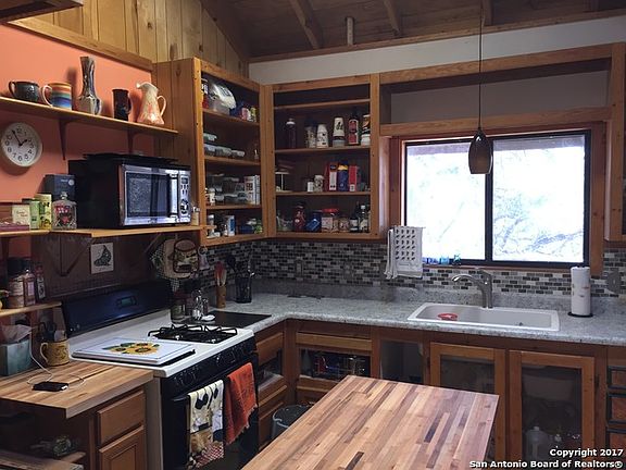 4th image of 10146 Cedar Crest Dr