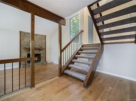 2nd image of 8606 Lorraine Dr