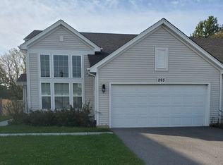 293 Norfolk Ln, Pingree Grove, IL 60140