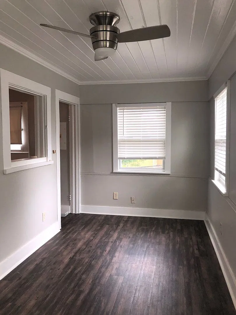 Historic Sanford Second Floor 1BR/1BA Apartment Available Now! — Photo 2