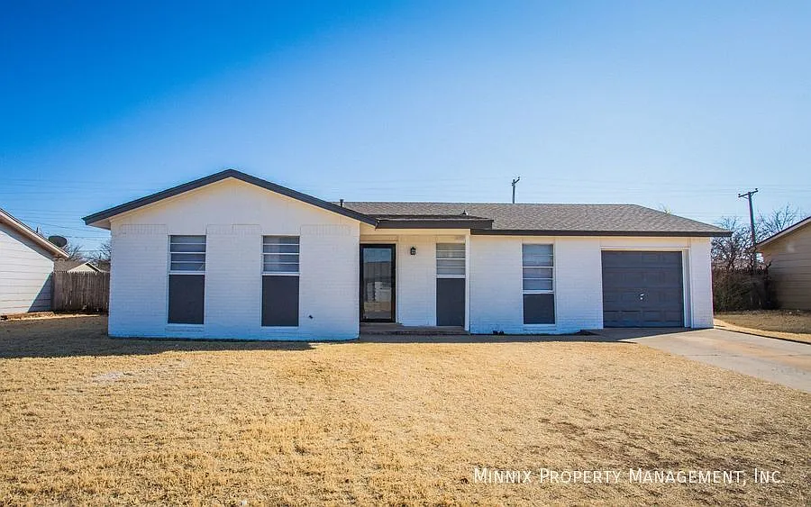 Lubbock, TX for Rent 3 bedroom 2 bathroom / 4813 6th St. — Photo 2