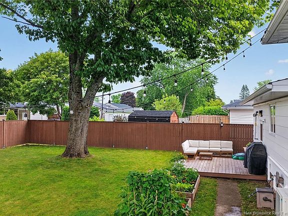 4th image of 89 Bessborough Ave