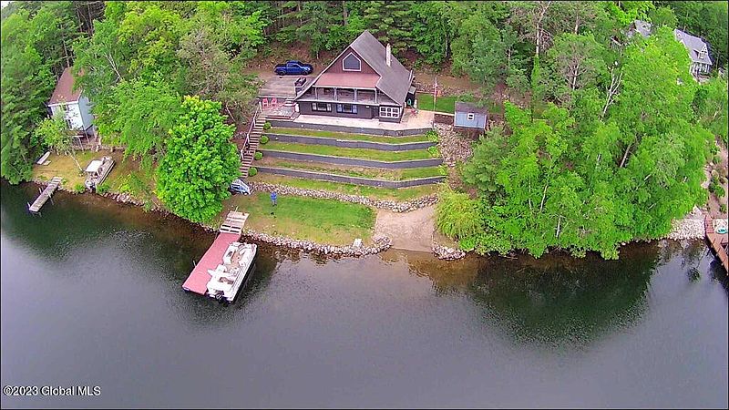 3rd image of 89 Birdsall Road