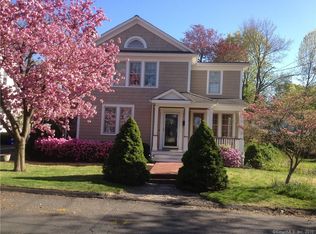 14 Roosevelt St, Norwalk, CT 06851