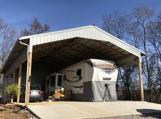 655 Mutton Hollow Hill Rd, Bethpage, TN 37022