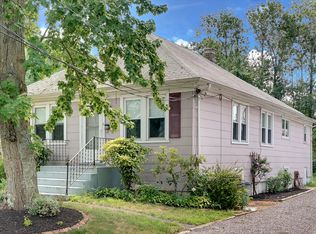 40 Monroe Ave, Shrewsbury, NJ 07702