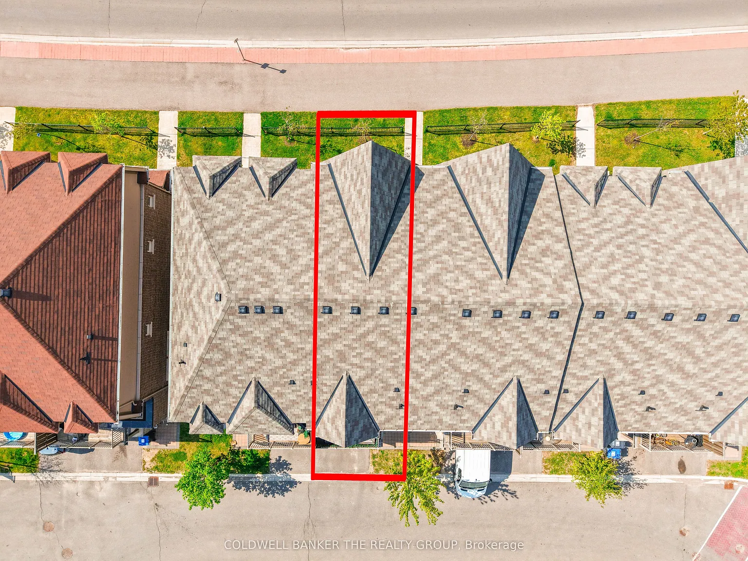 3 bed, $3,249 — Photo 2