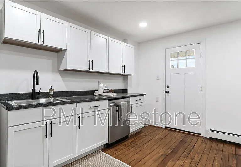 16 Woods Ln — Photo 4