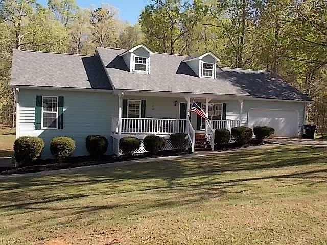 1st image of 360 McKenzie Dr