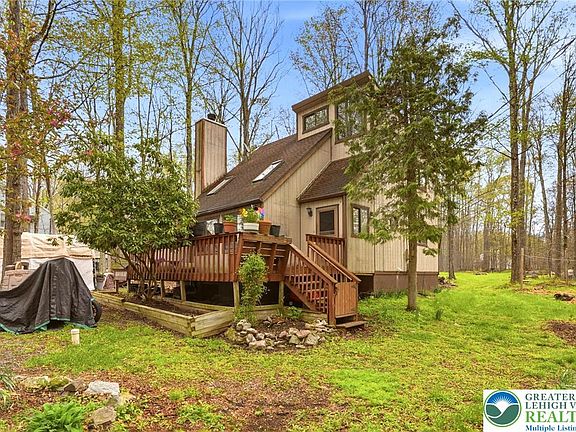2nd image of 2219 Maple Leaf Ct