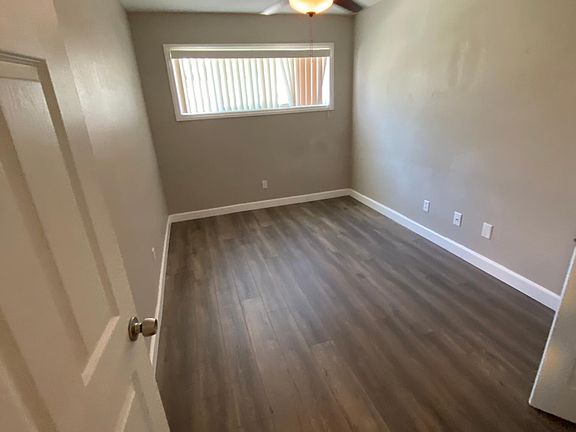5th image of 4654 33rd St Unit 18
